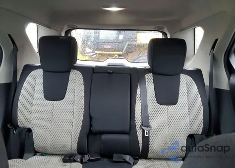 2010 Chevrolet Equinox Ls z USA, uszkodzony, nr VIN 2CNFLCEW0A6242551